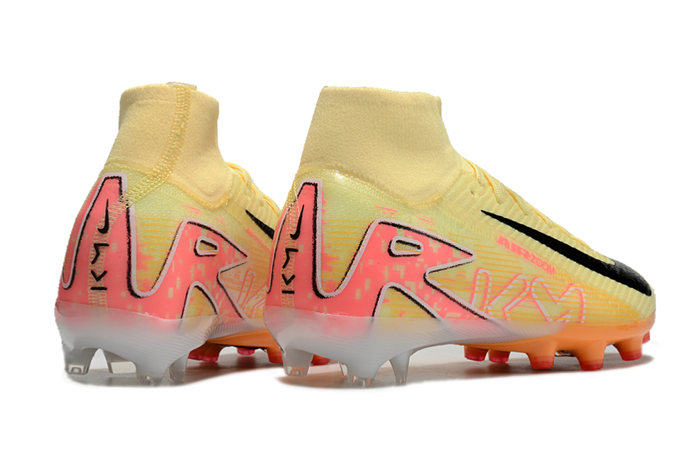M - FUSSBALLSCHUHE
