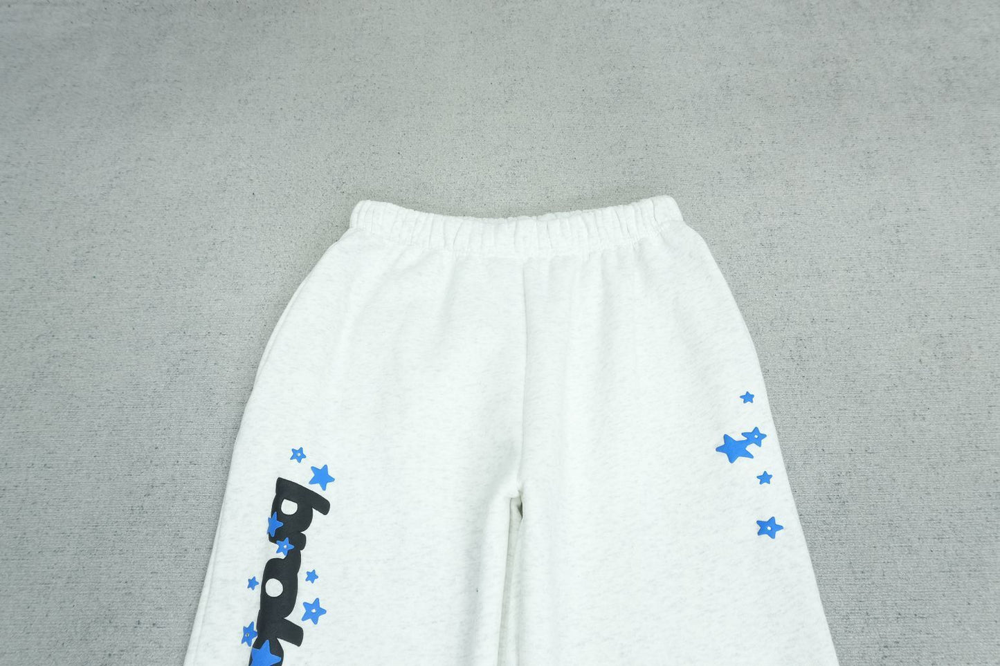 B - SWEATPANTS