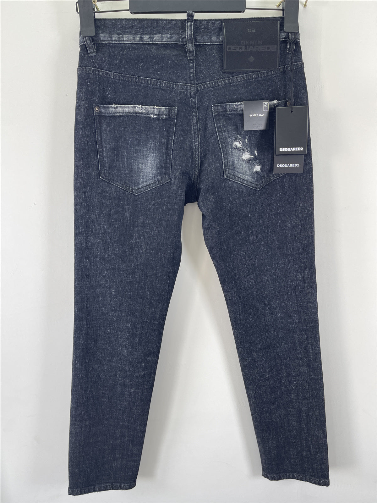 D - JEANS