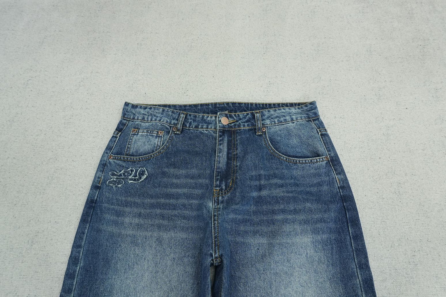 D - JEANS