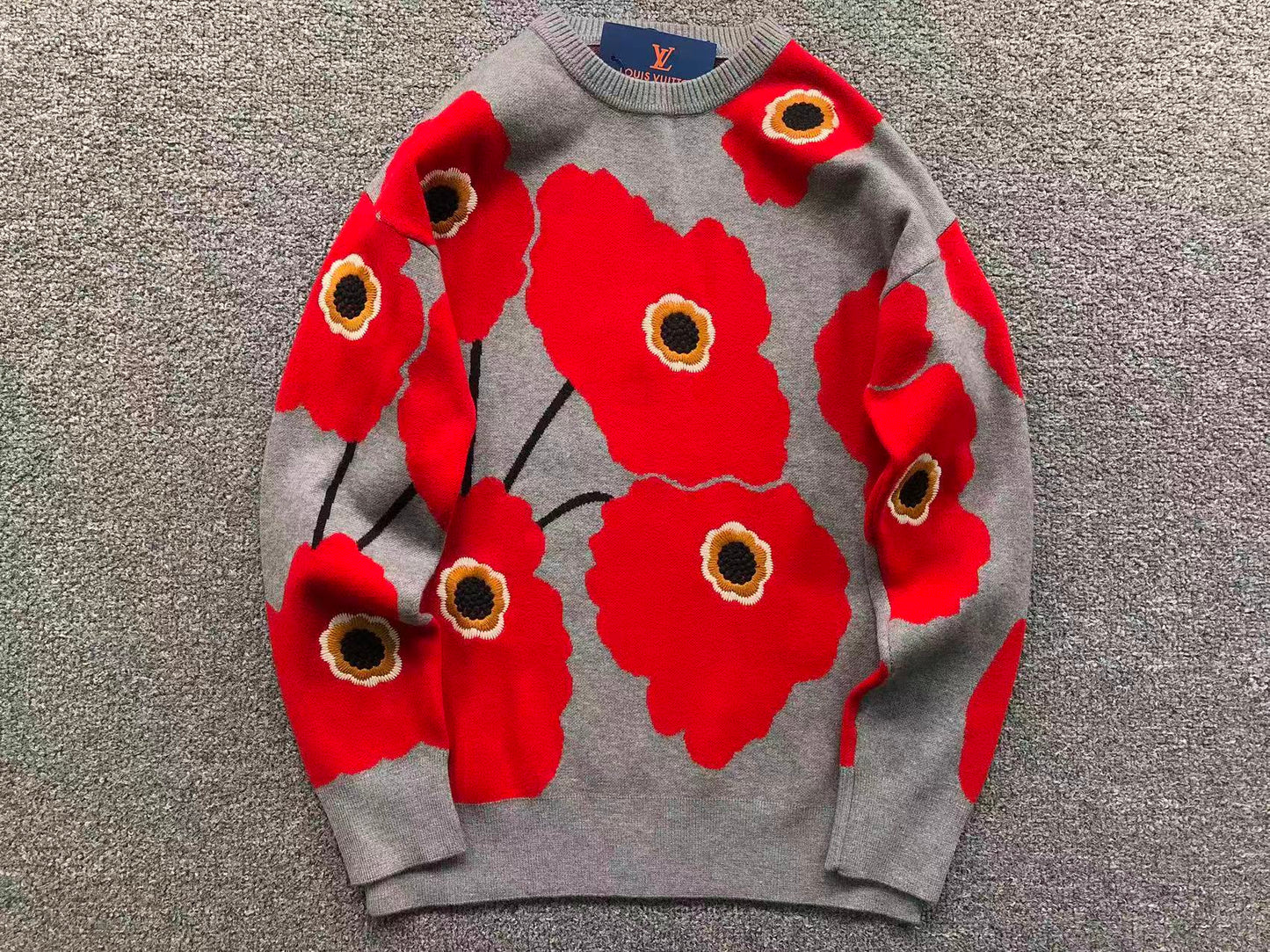 L - SWEATER