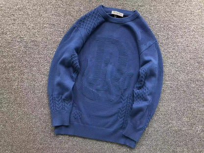 D - SWEATER