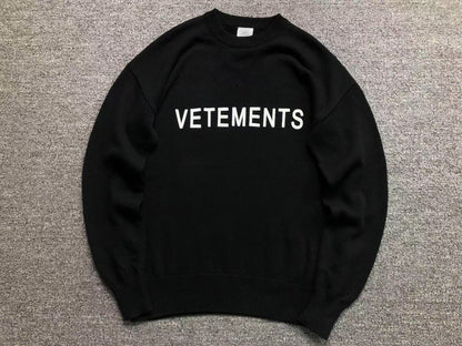 V - SWEATER
