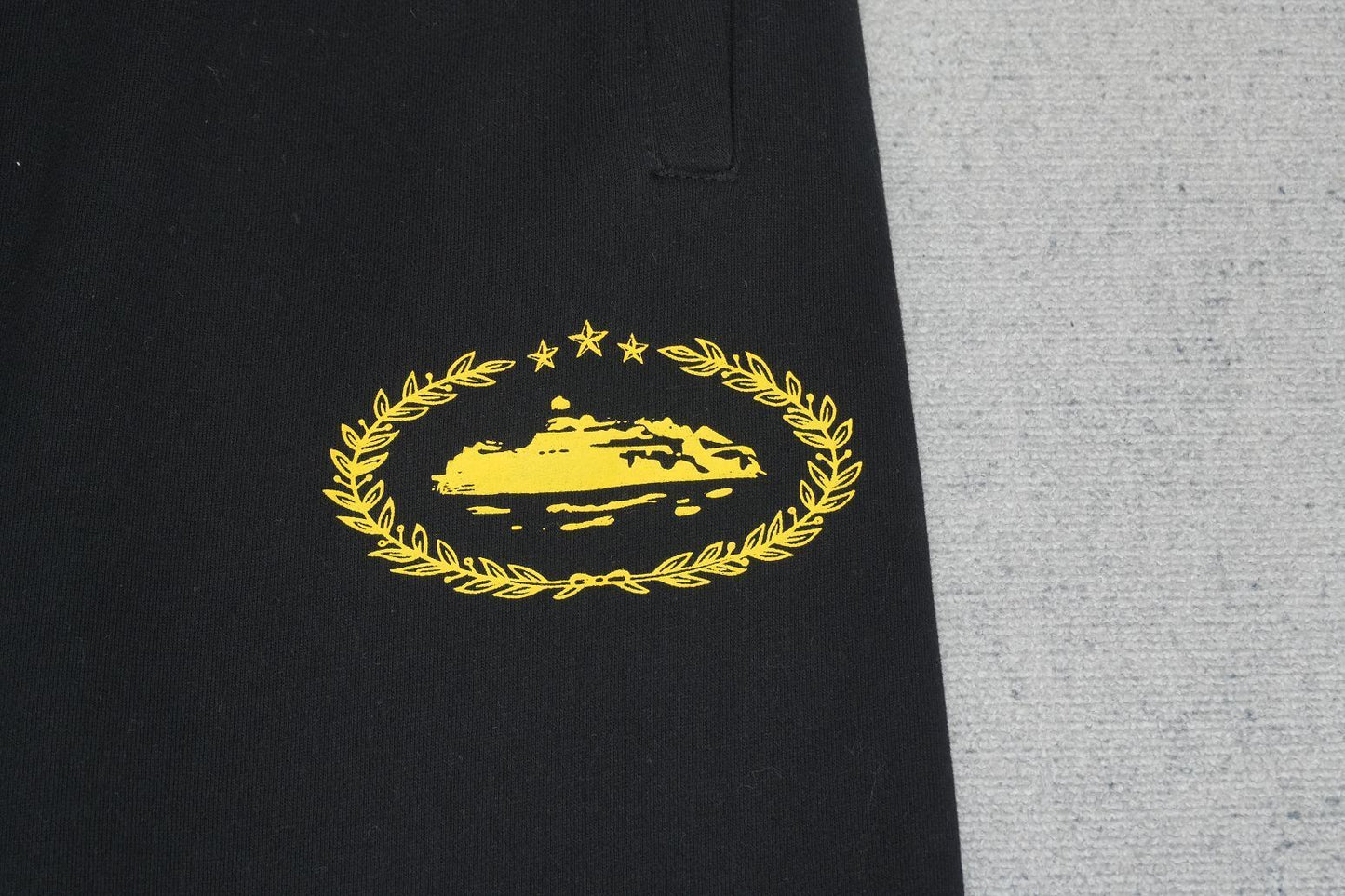 C - SWEATPANTS