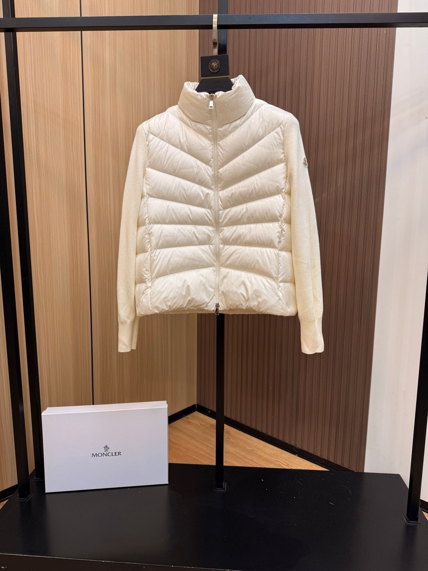 P - CARDIGAN