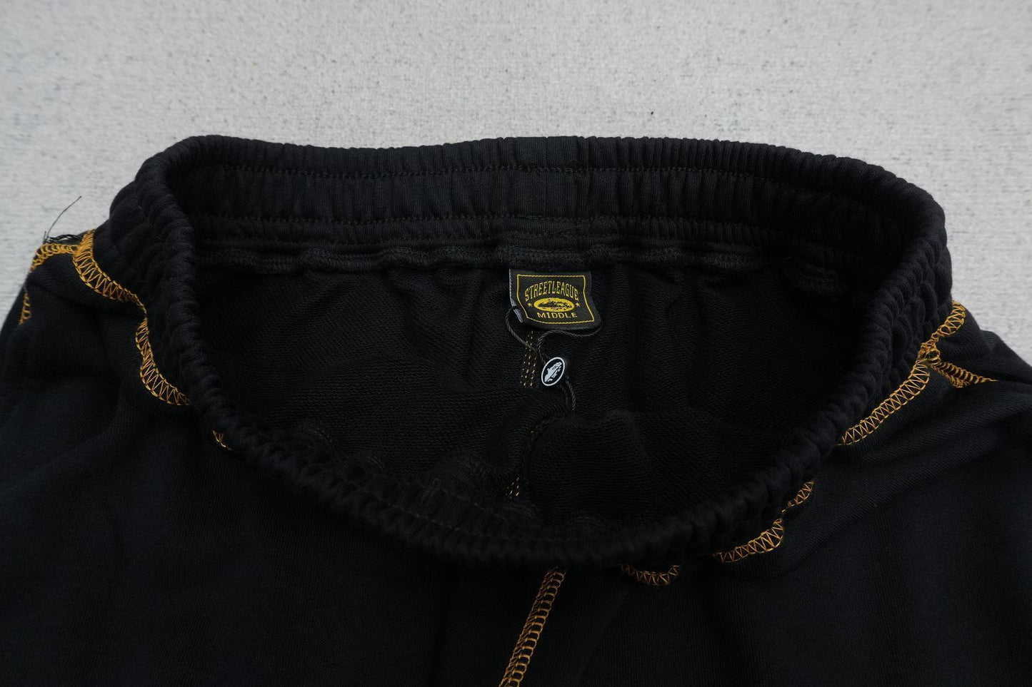 C - SWEATPANTS