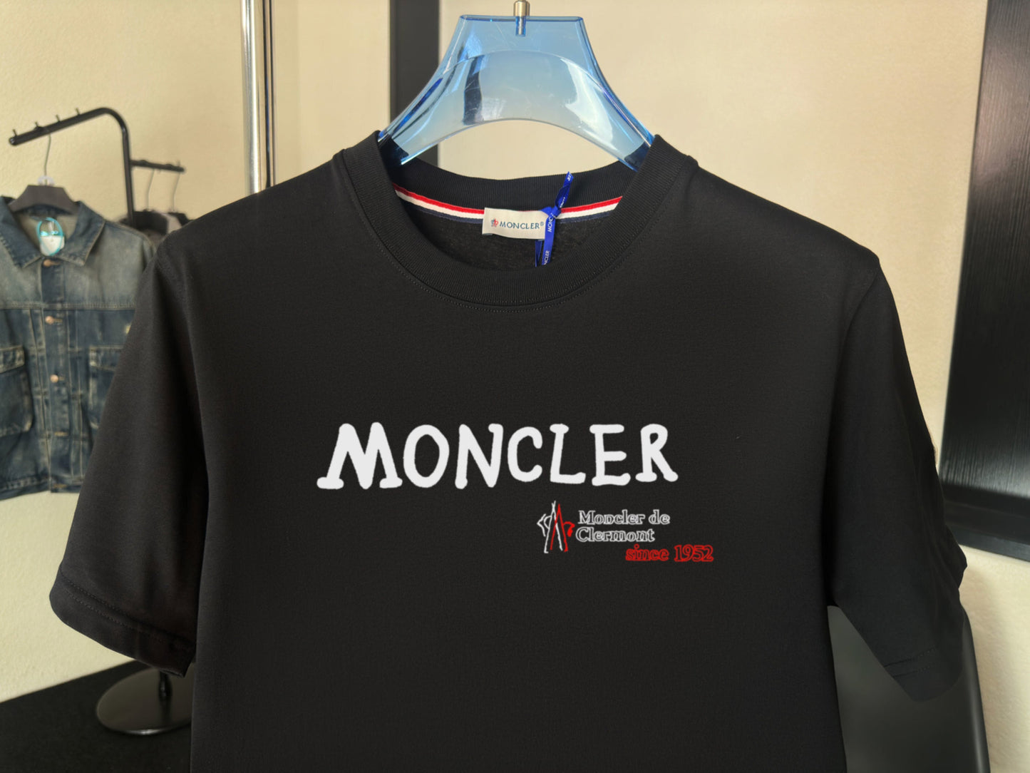 M - TSHIRT