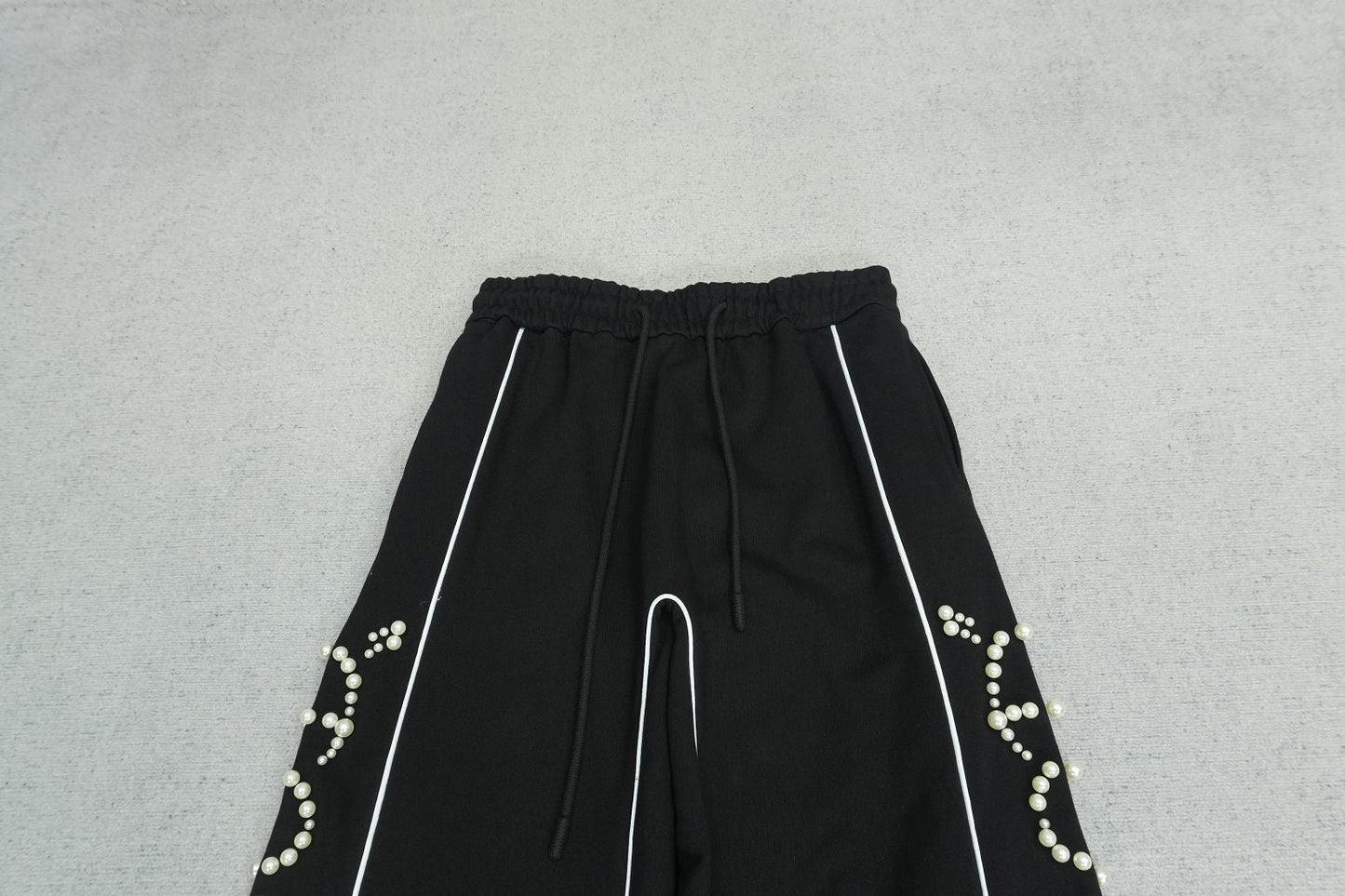 G - SWEATPANTS
