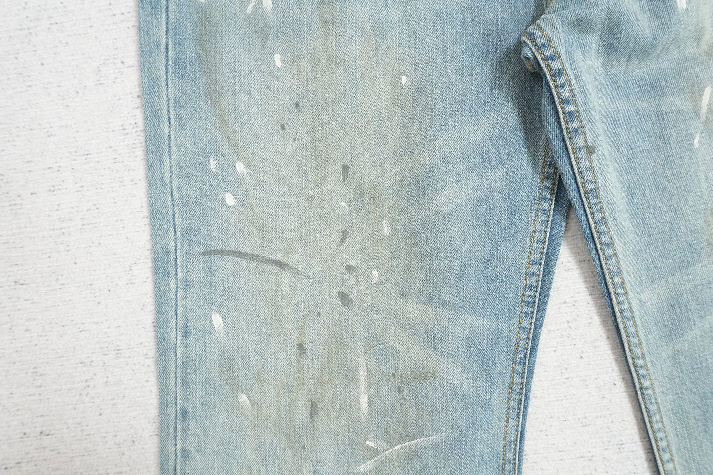 A - JEANS