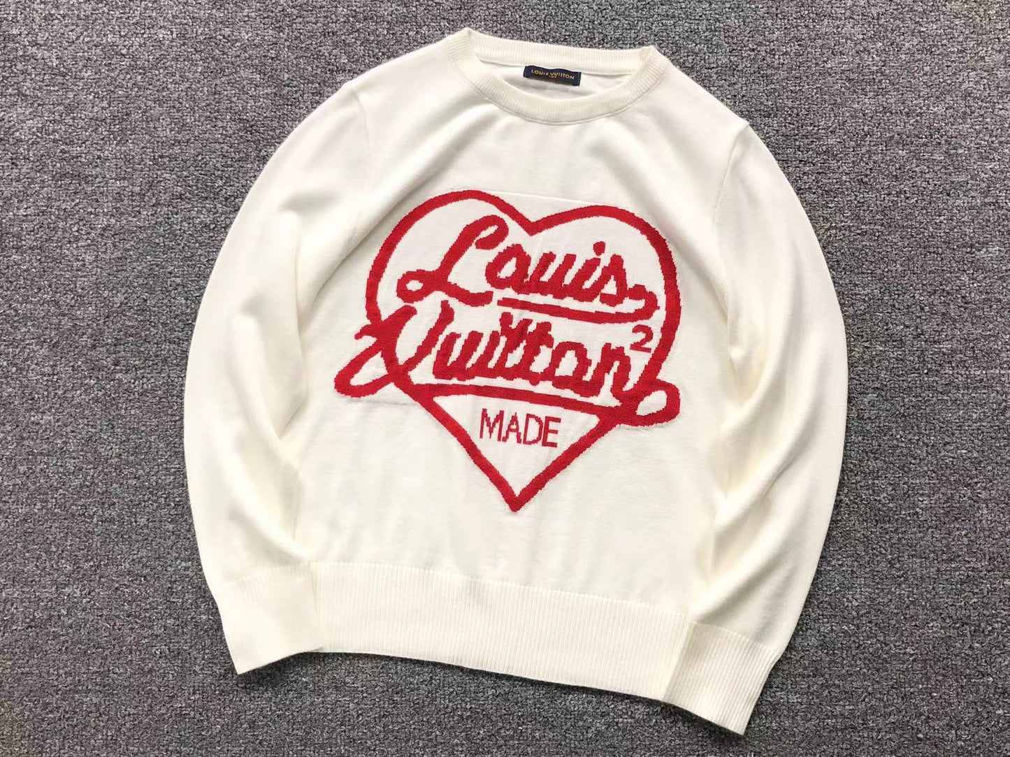 L - SWEATER