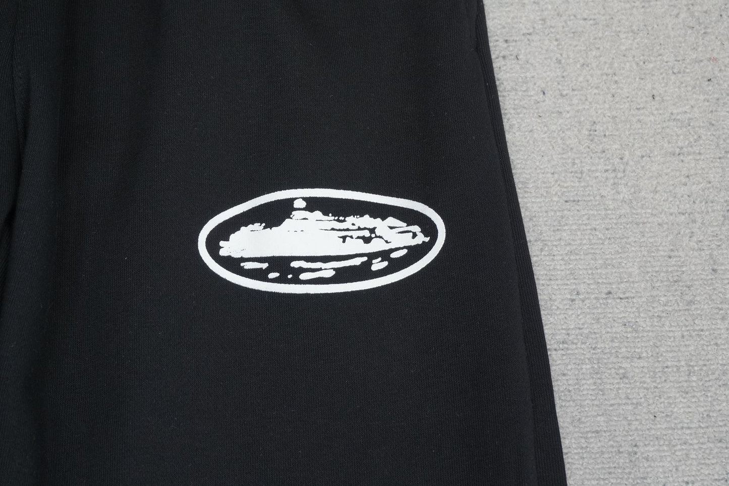 C - SWEATPANTS