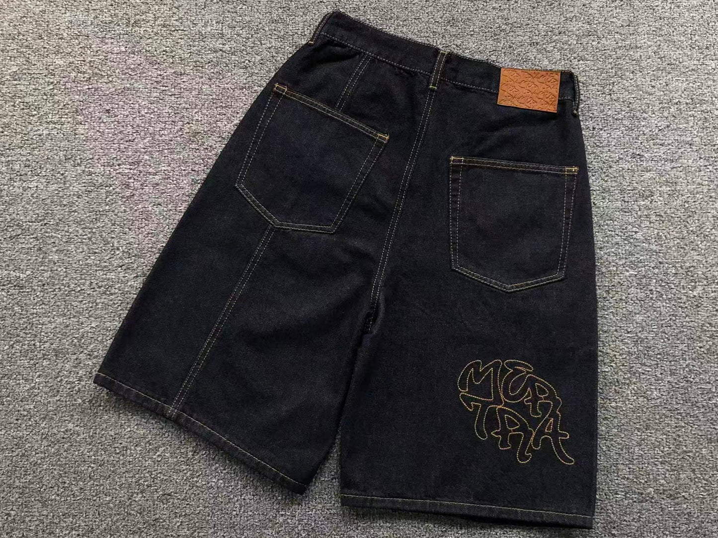 M - SHORTS
