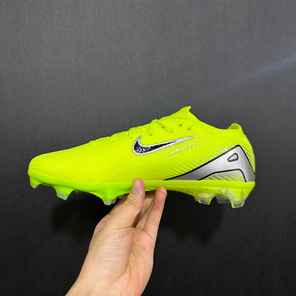 M - FUSSBALLSCHUHE