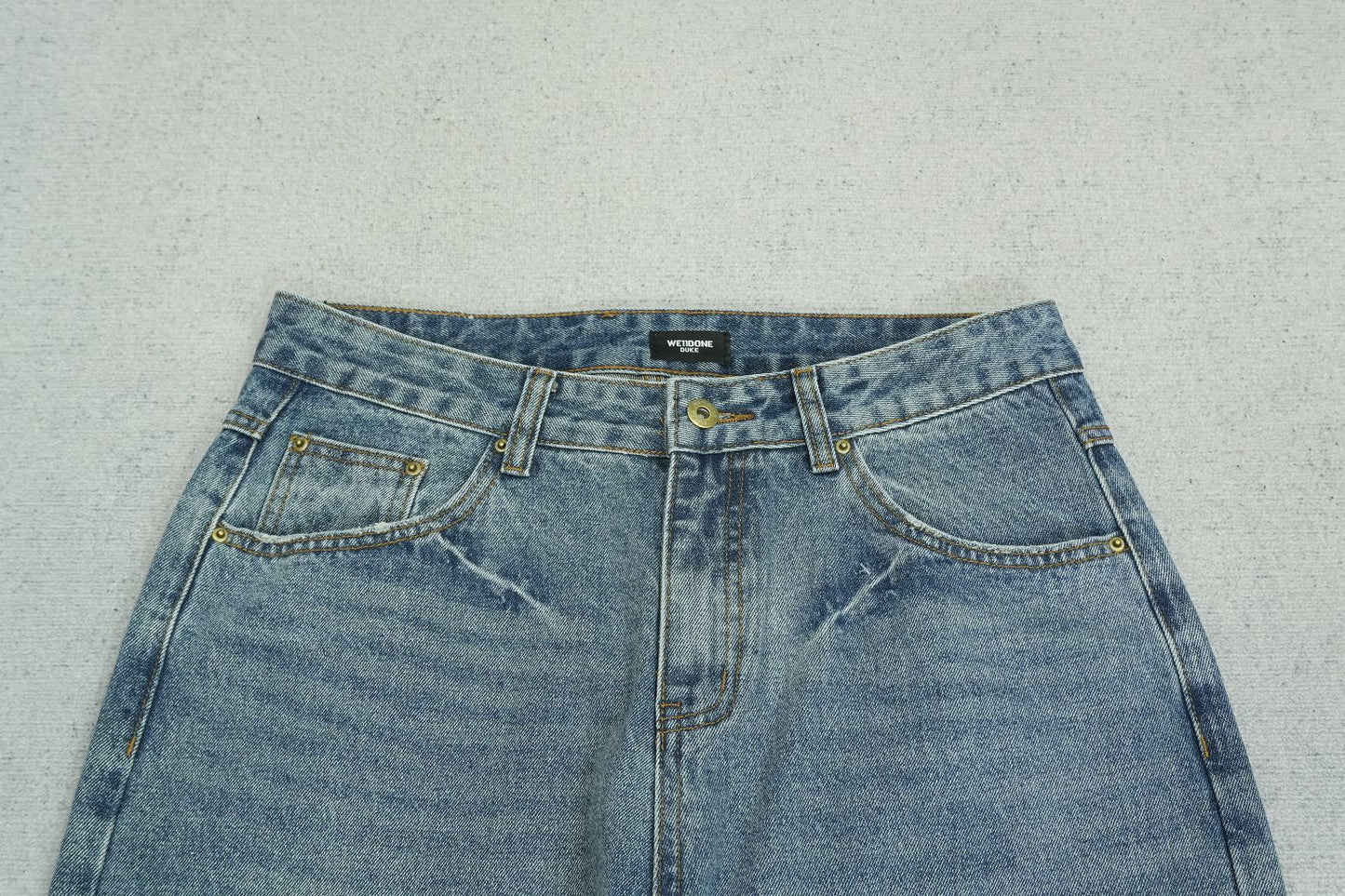 W - JEANS