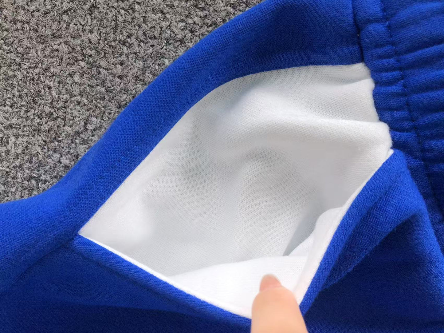 M - SHORTS
