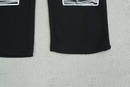 M - SWEATPANTS