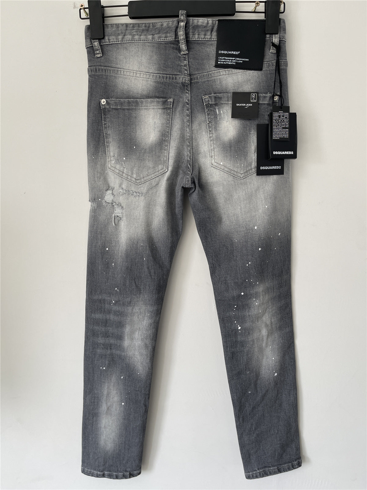 D - JEANS