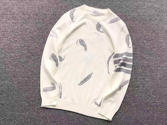 T - SWEATER