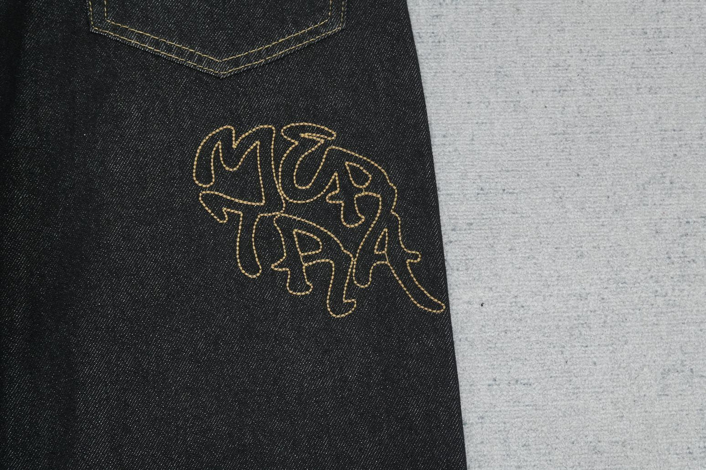 M - JEANS