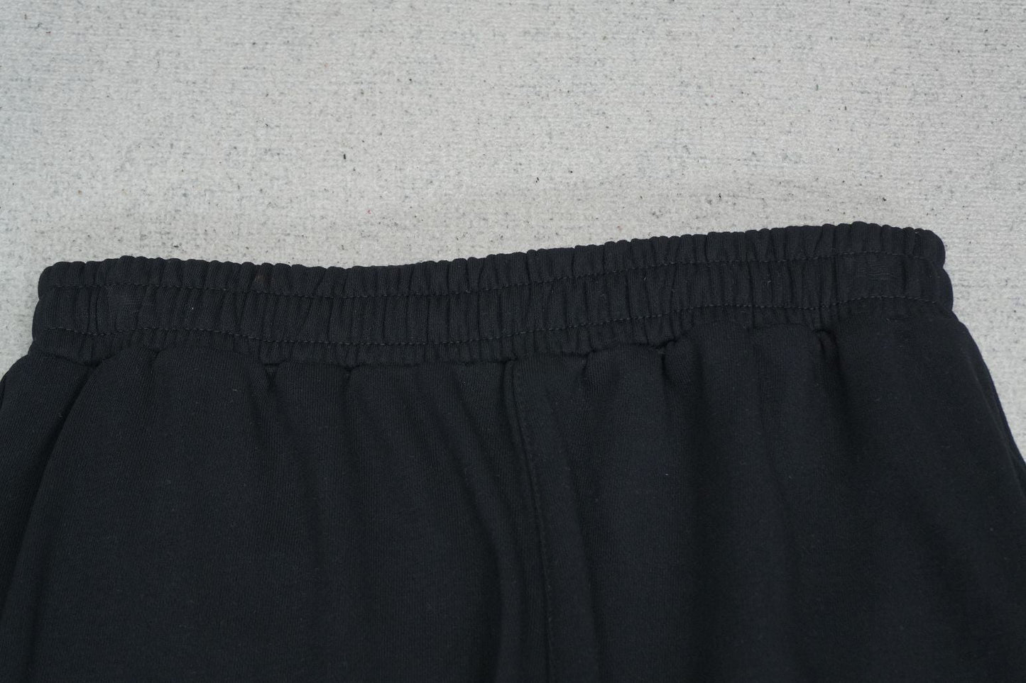 C - SWEATPANTS