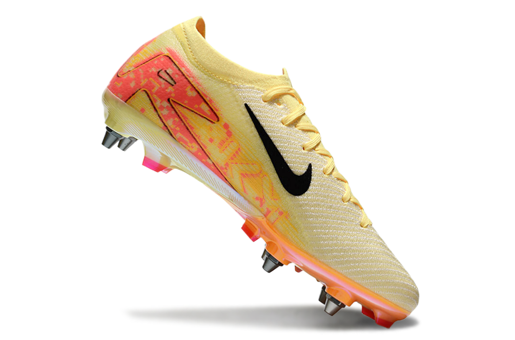 M - FUSSBALLSCHUHE