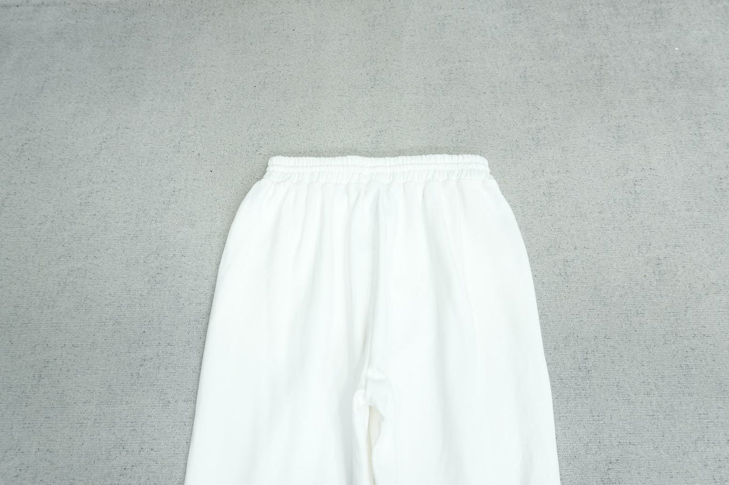 G - SWEATPANTS
