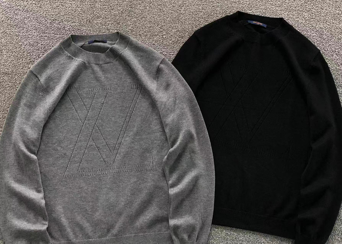 L - SWEATER