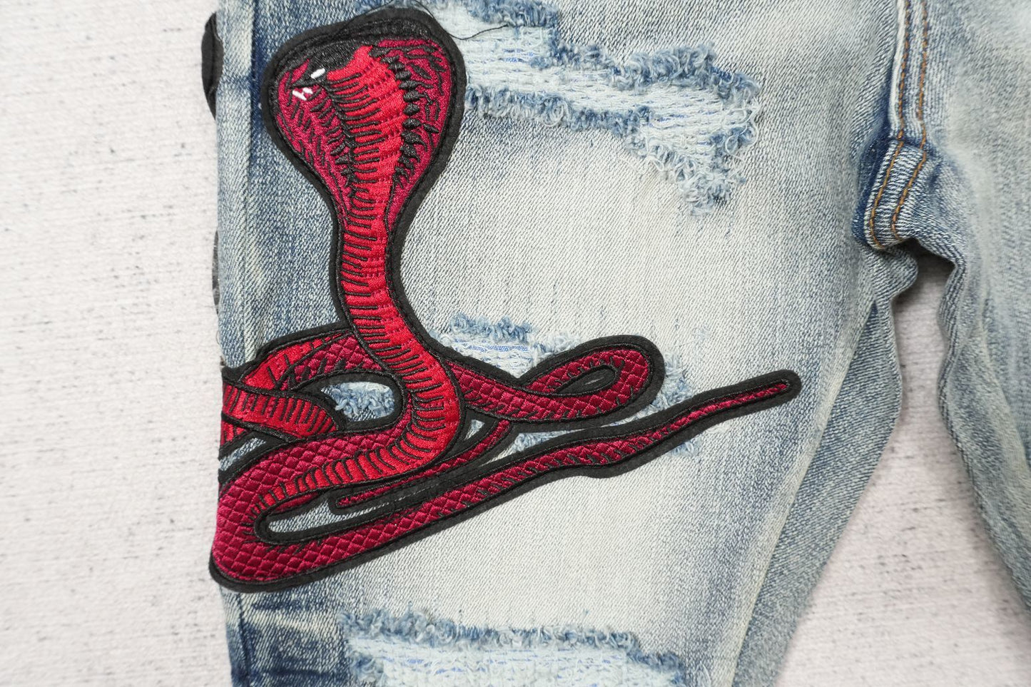 A - JEANS