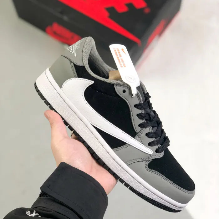 N - SNEAKERS