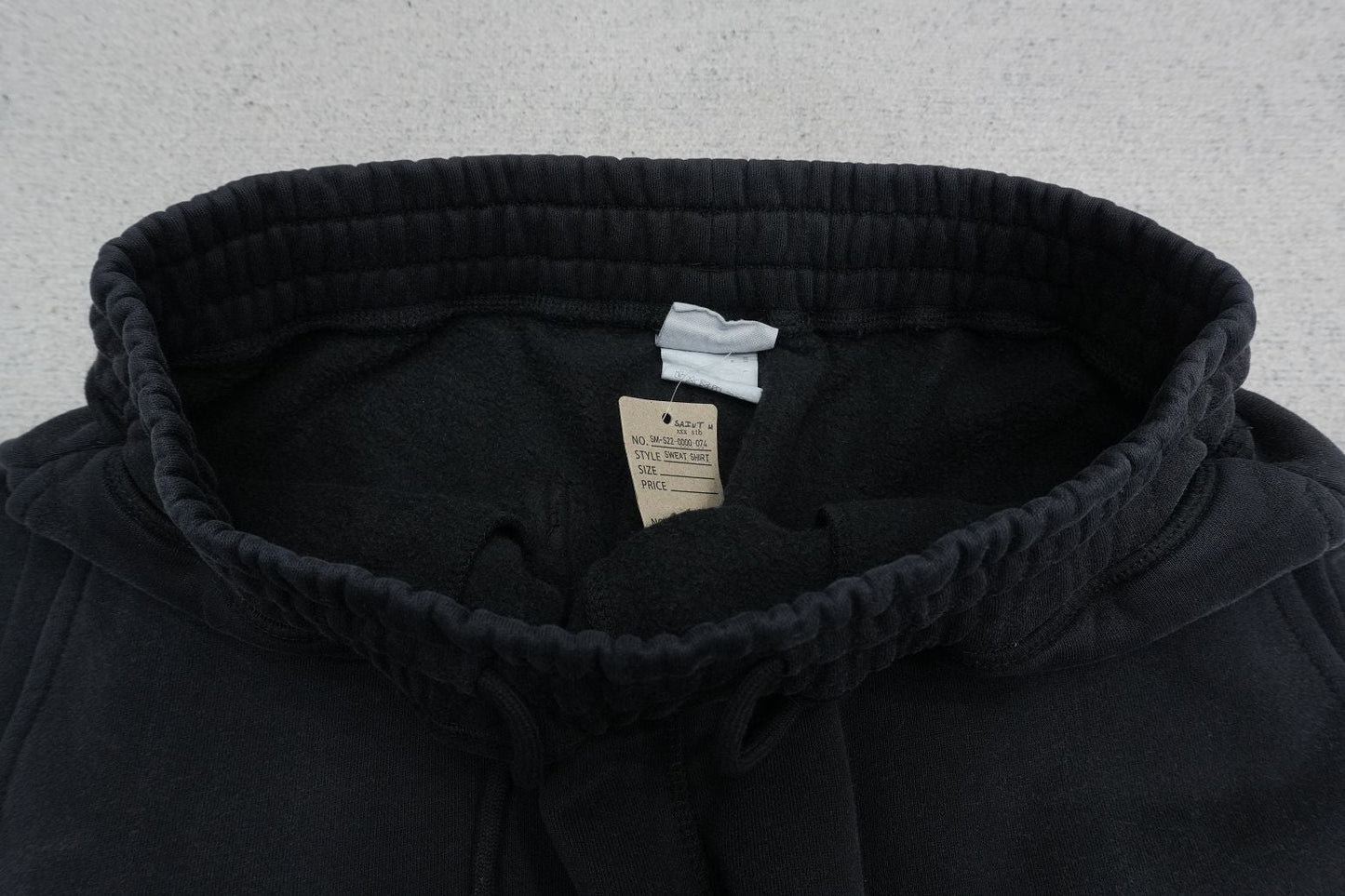S - SWEATPANTS