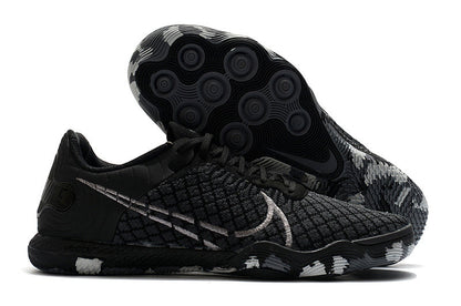 R - FUSSBALLSCHUHE