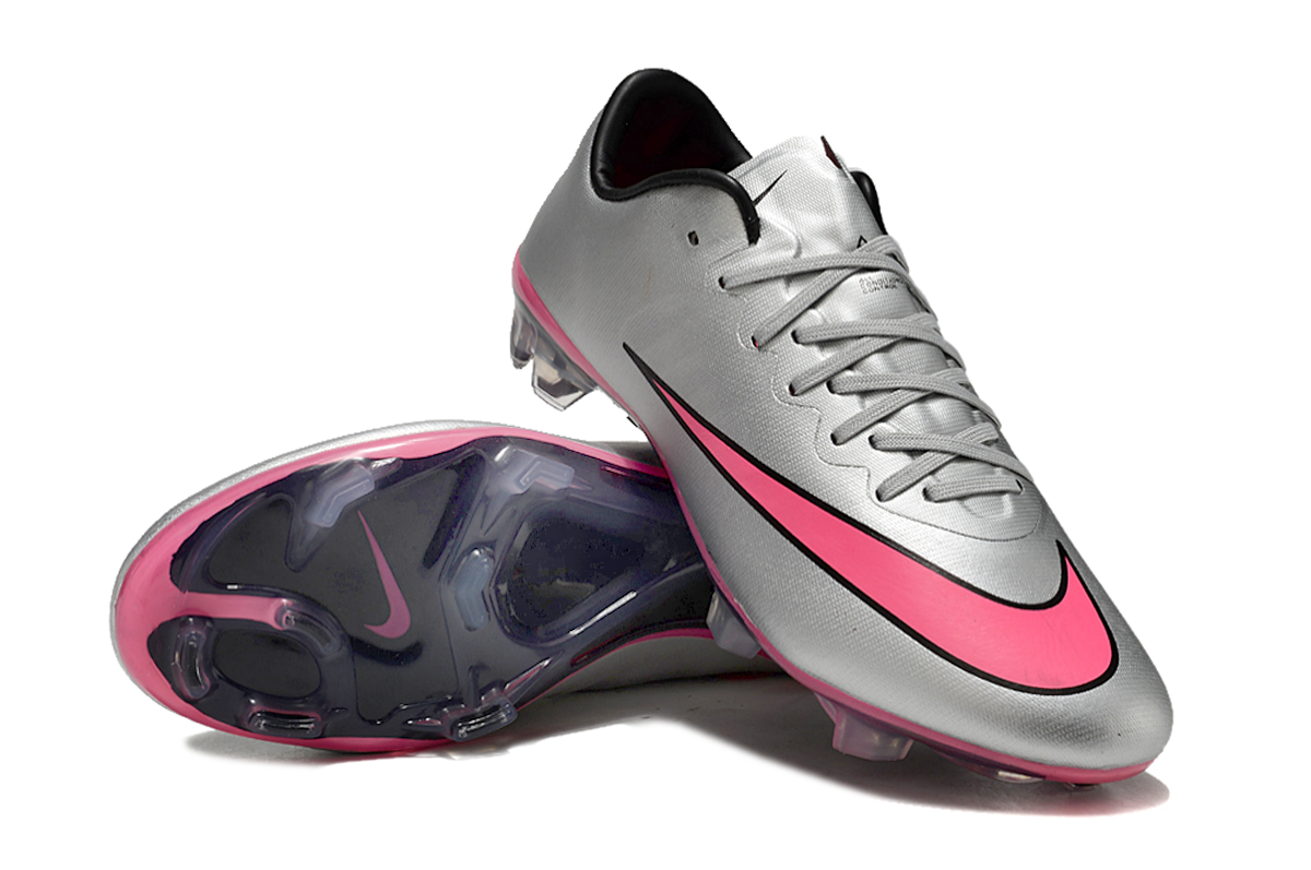 M - FUSSBALLSCHUHE