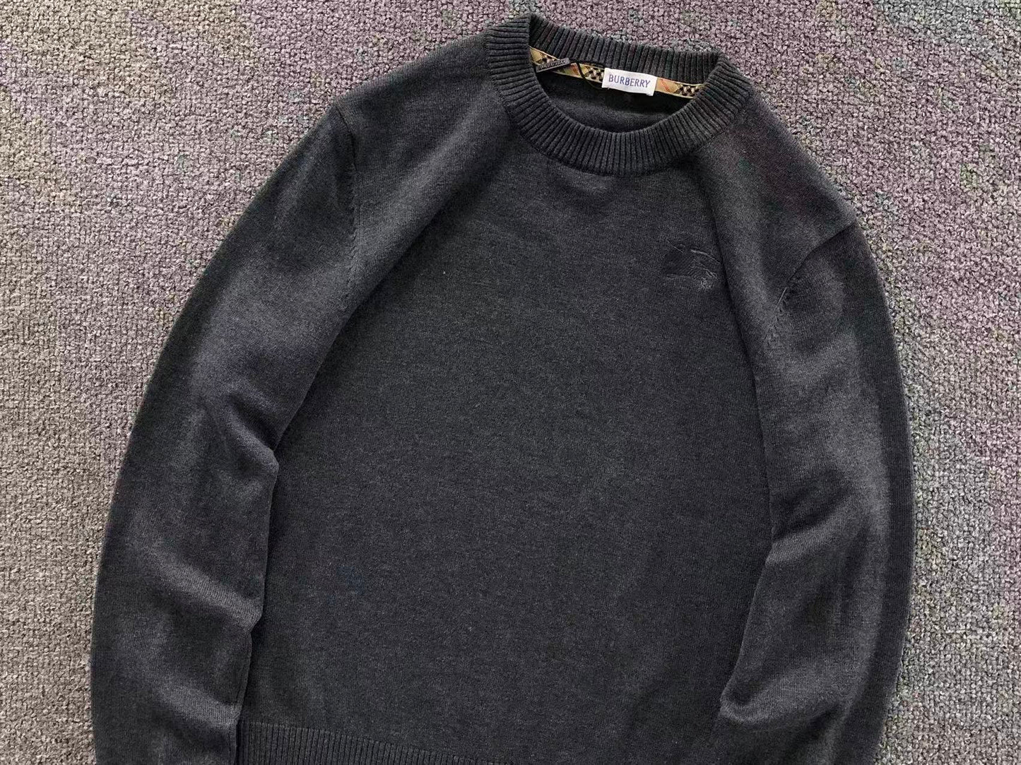 B - SWEATER