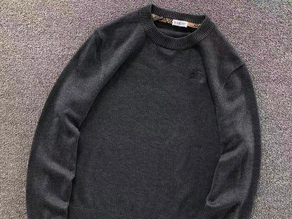 B - SWEATER