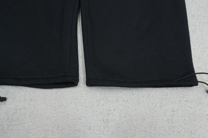 M - SWEATPANTS