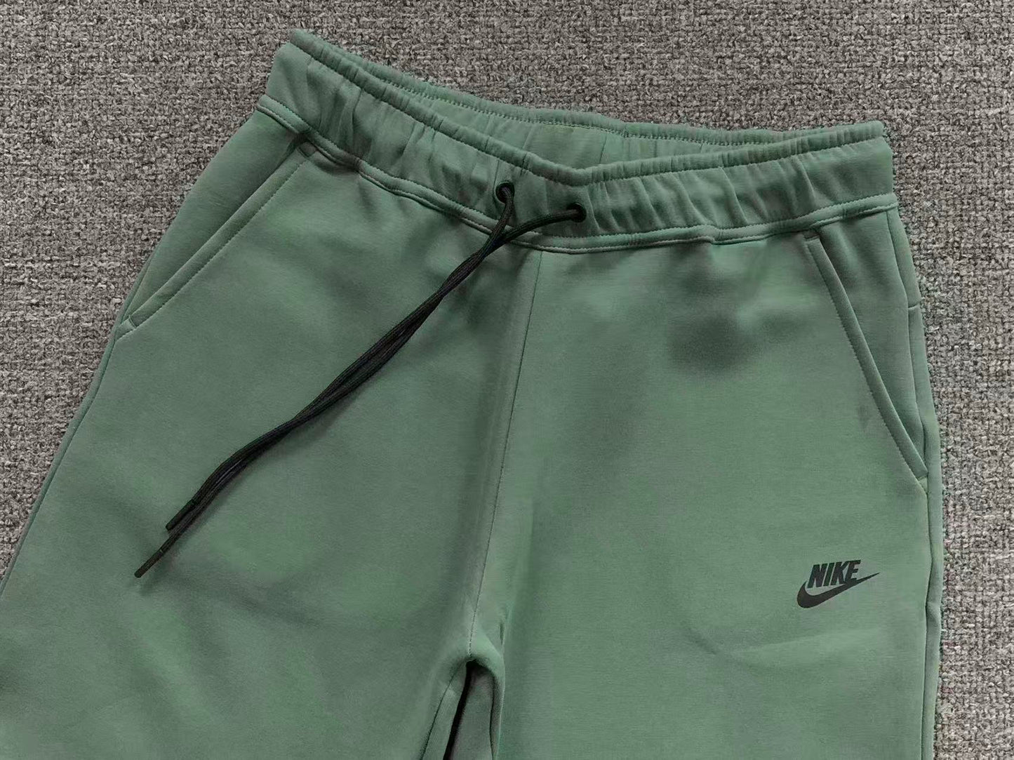 N - SHORTS