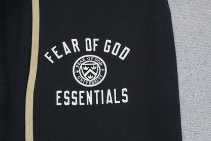 F - SWEATPANTS
