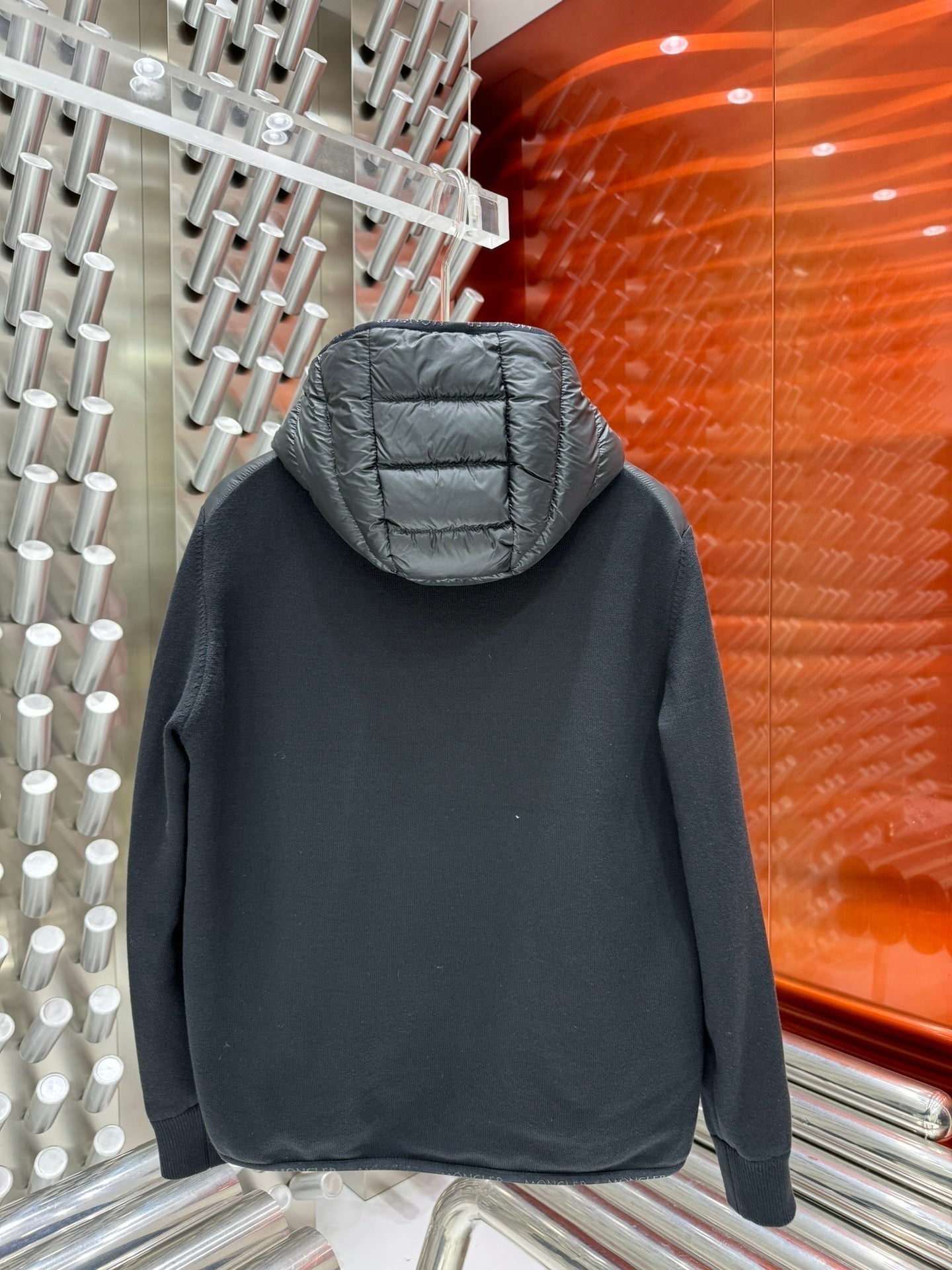 P - CARDIGAN