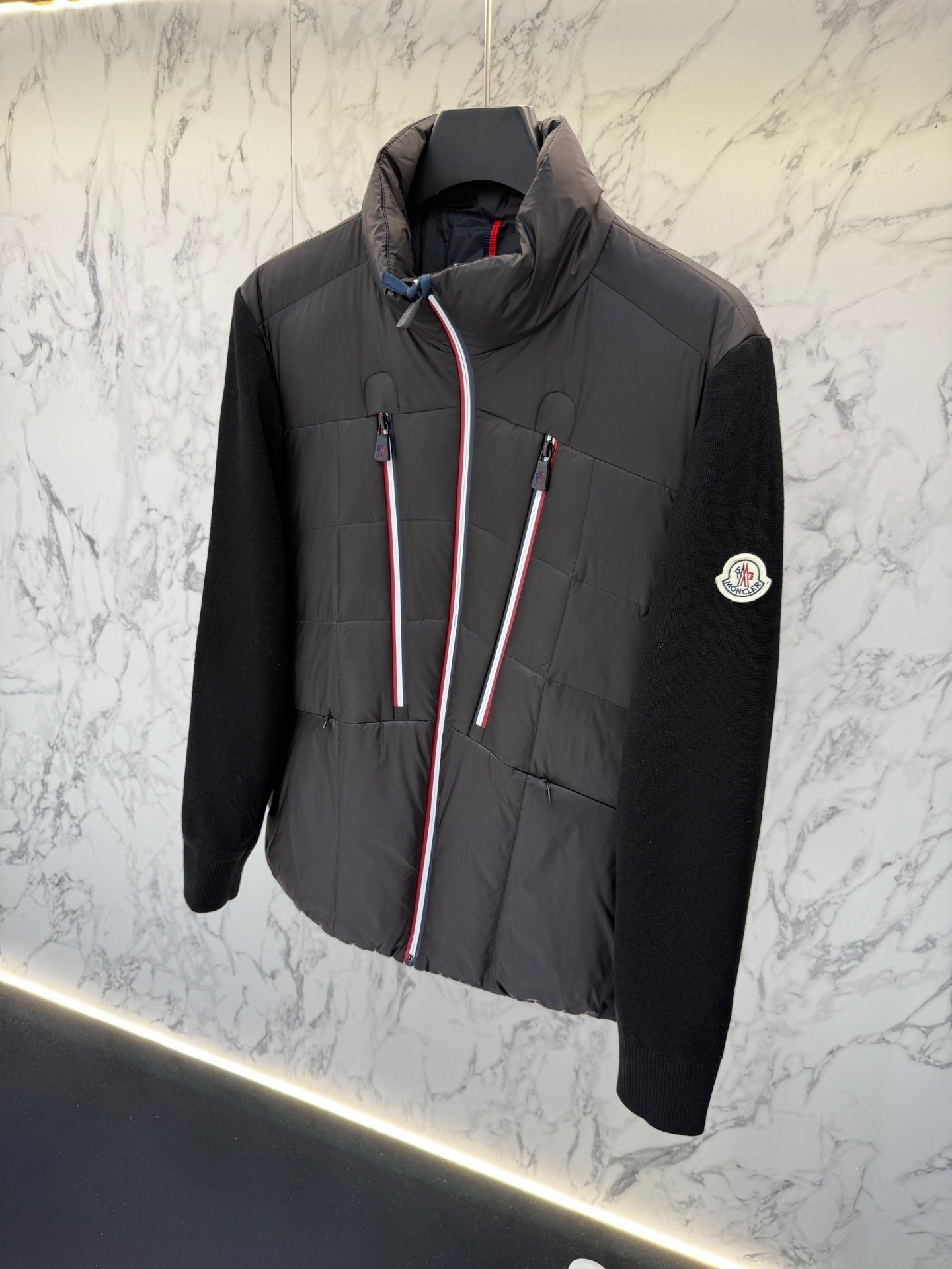 Q - CARDIGAN