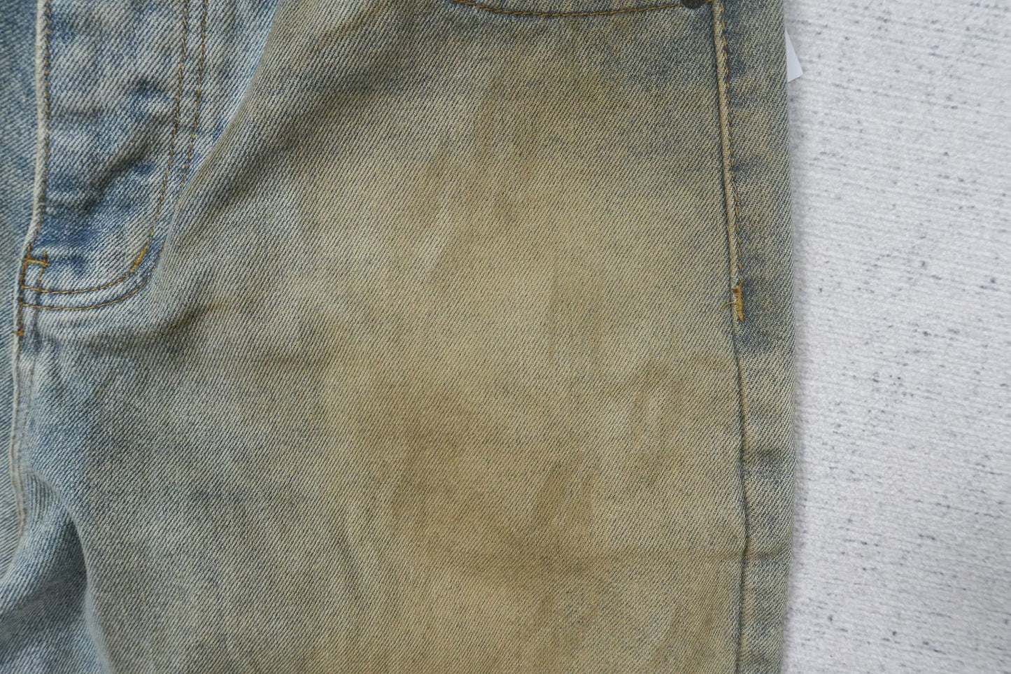 A - JEANS