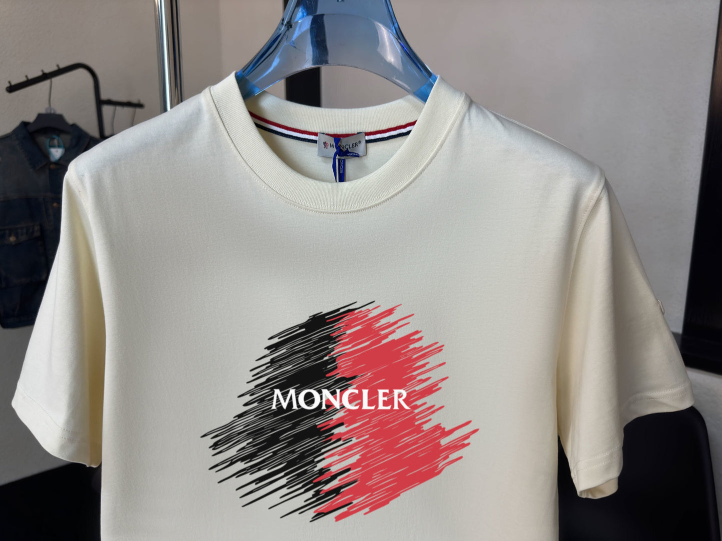M - TSHIRT