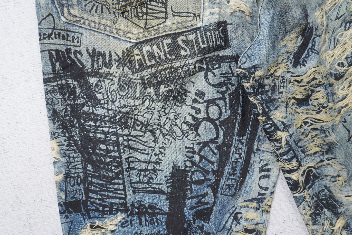 A - JEANS