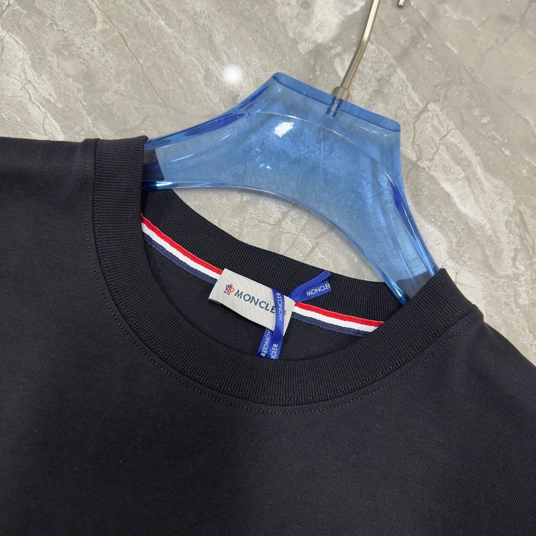 M - TSHIRT
