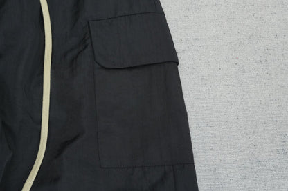F - SWEATPANTS