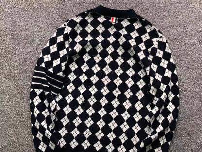 T - SWEATER
