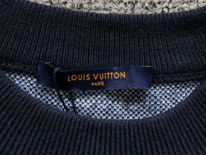 L - SWEATER