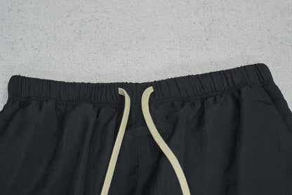 F - SWEATPANTS