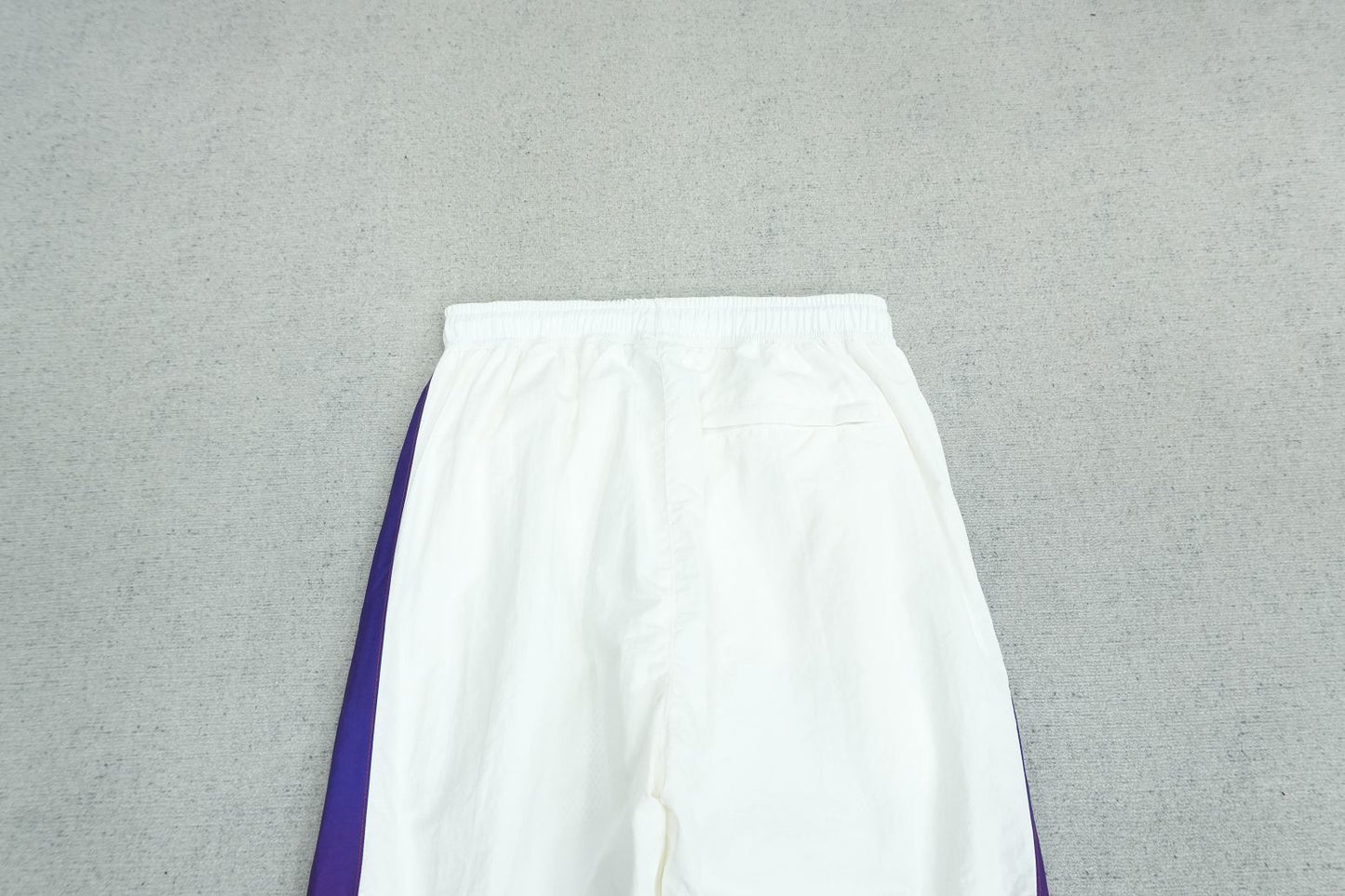 C - SWEATPANTS