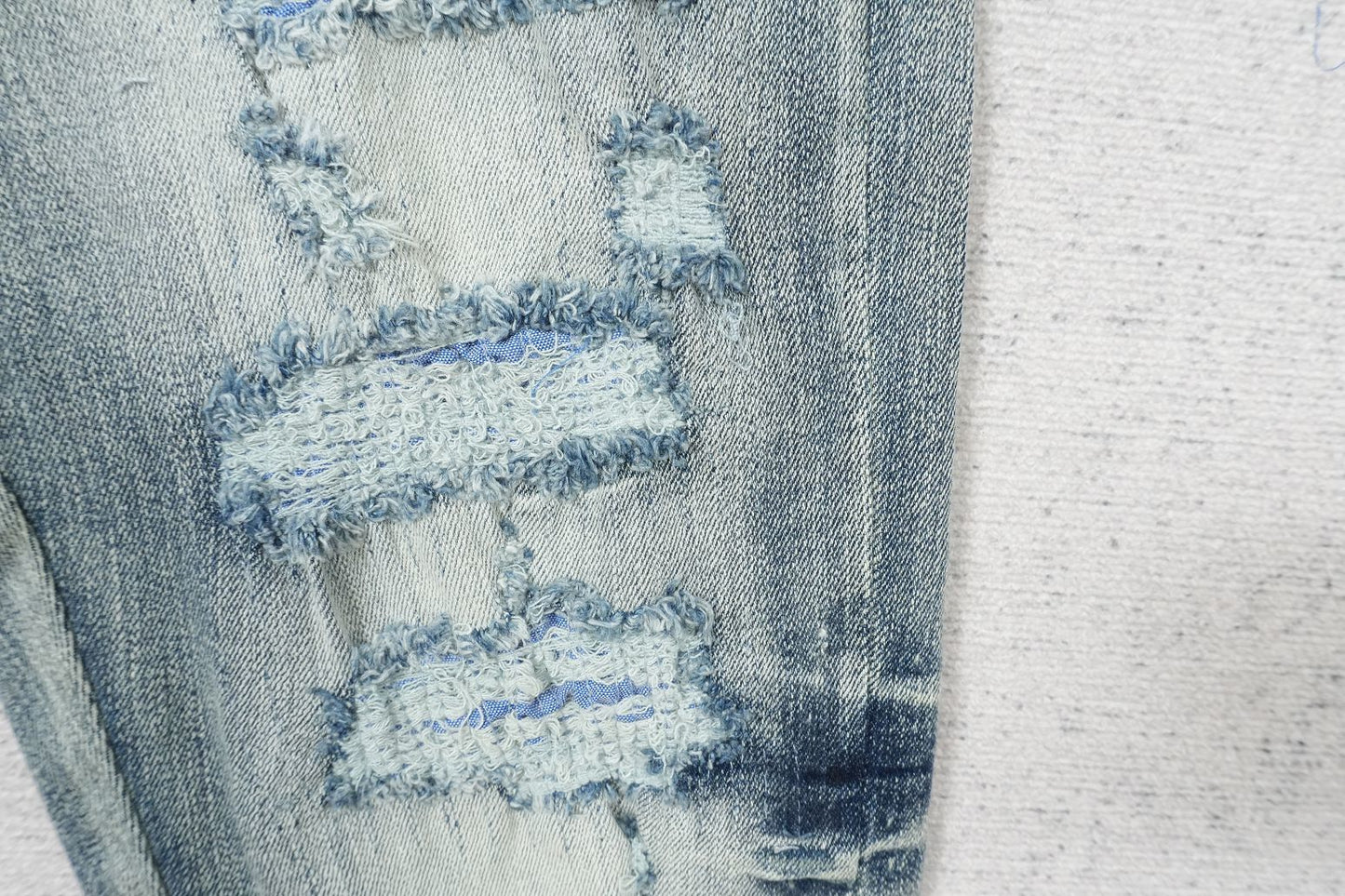 A - JEANS