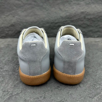 M - SNEAKERS